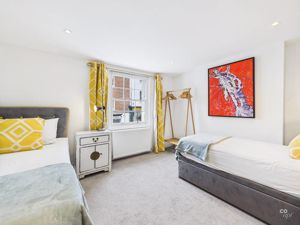 Bedroom- click for photo gallery